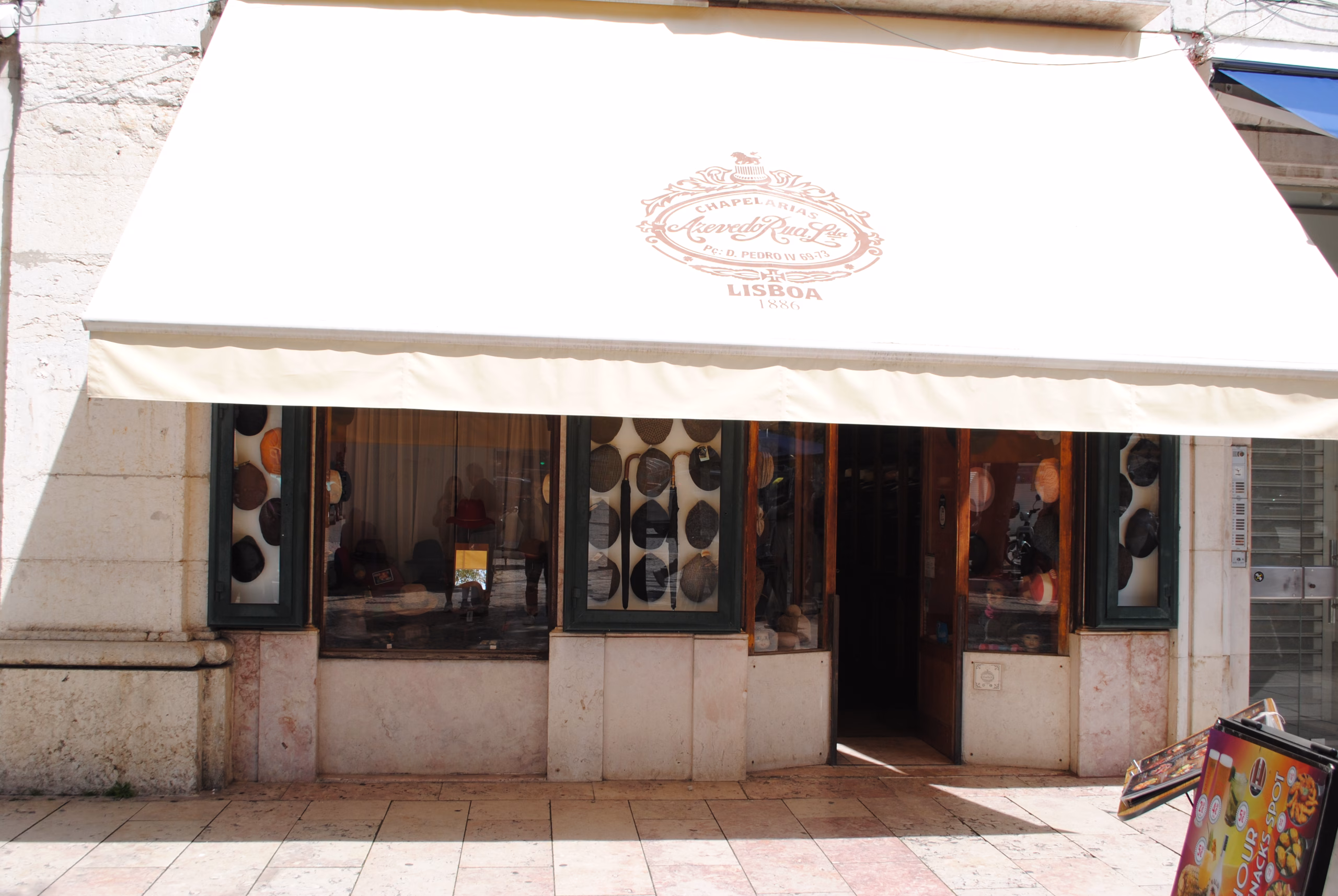 Uma visita à Chapelaria Azevedo Rua: a tradição dos chapéus em Lisboa
