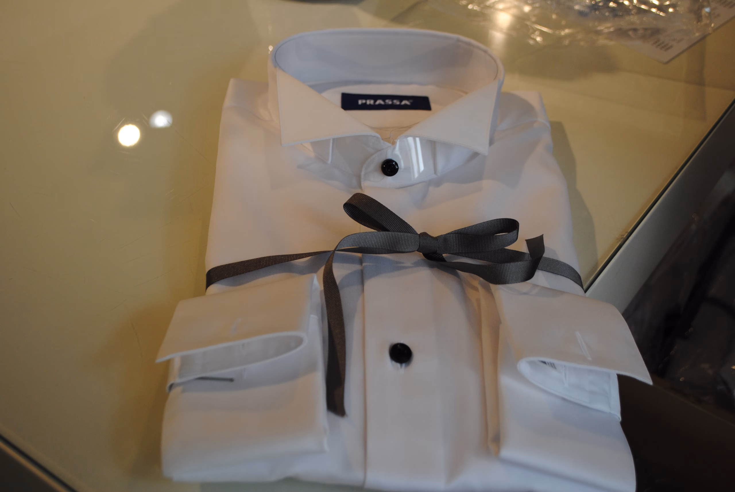 Camisa na loja Prassa Cerimónia.