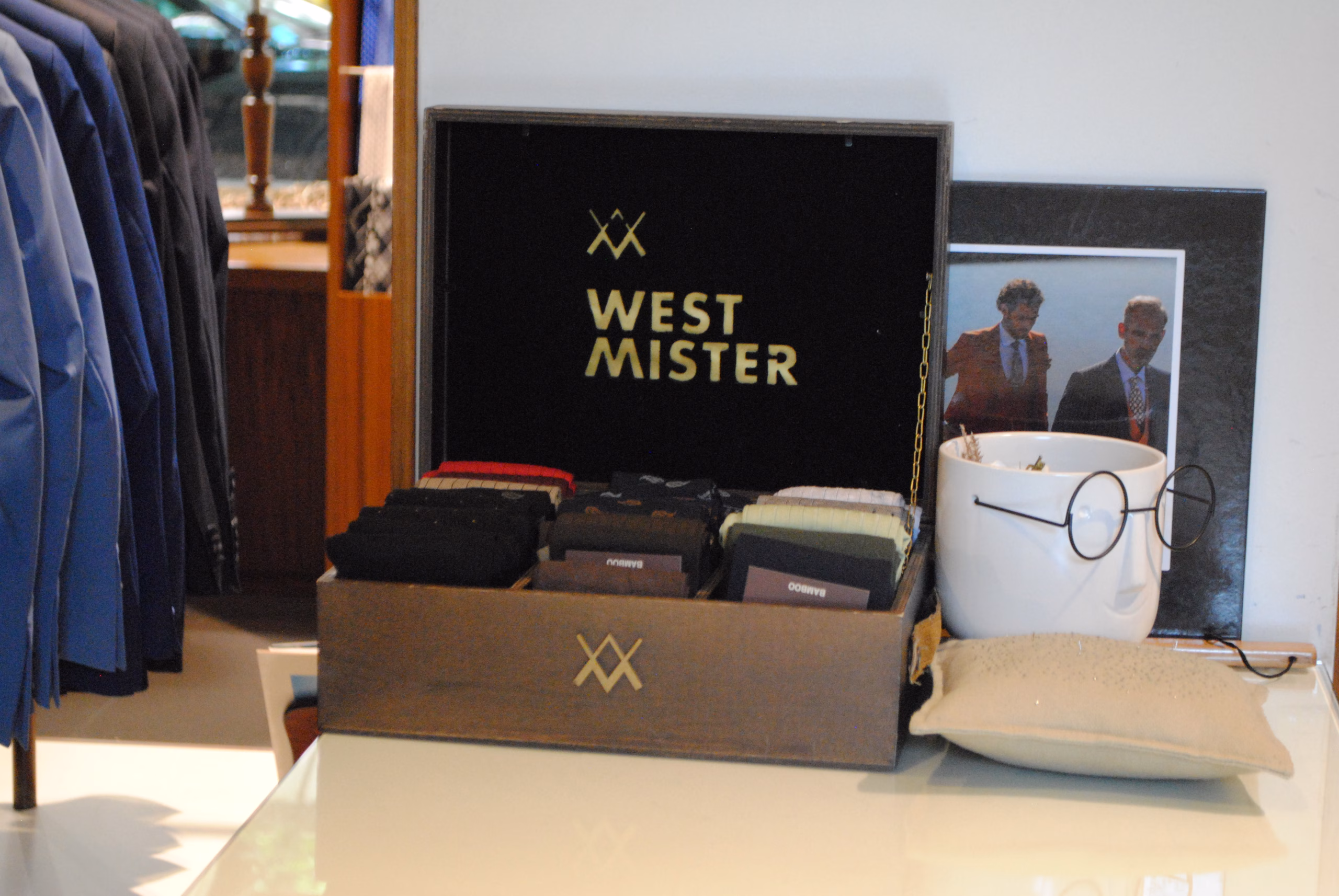 Meias da Westmister na loja Prassa Cerimónia.